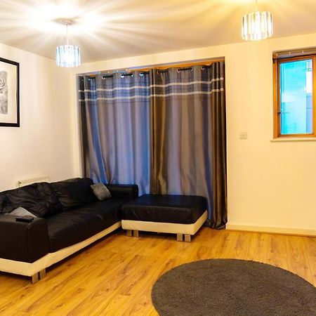 1 Bed - Sleeps 2 - 7 Min Walk To Hackney Station Apartment Londra Exterior foto