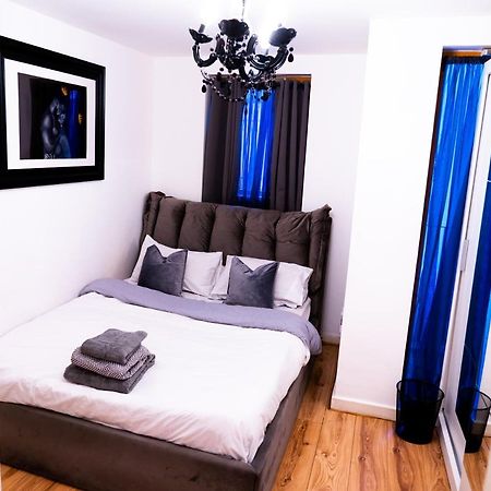 1 Bed - Sleeps 2 - 7 Min Walk To Hackney Station Apartment Londra Exterior foto