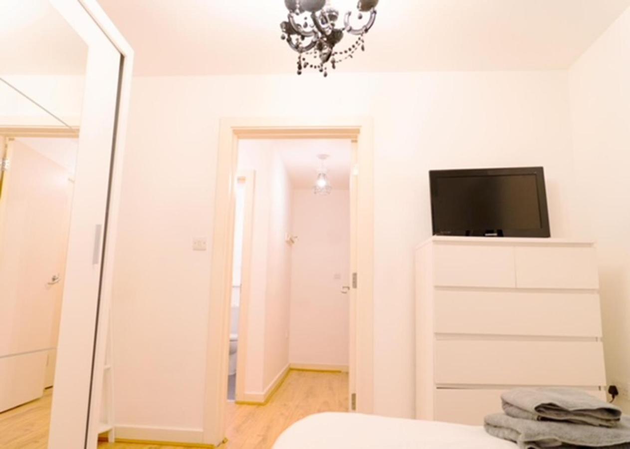 1 Bed - Sleeps 2 - 7 Min Walk To Hackney Station Apartment Londra Exterior foto